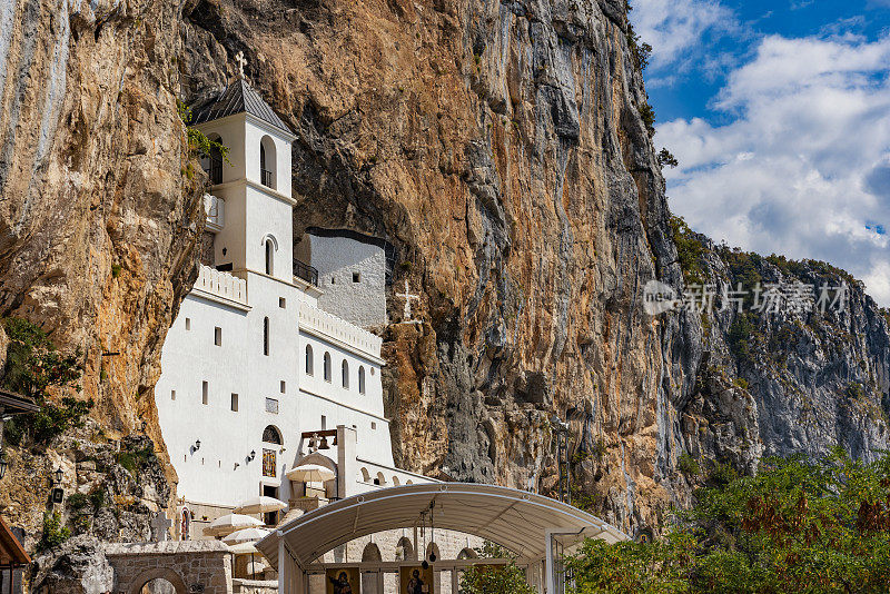 Manastir Ostrog，黑山的Ostrog修道院